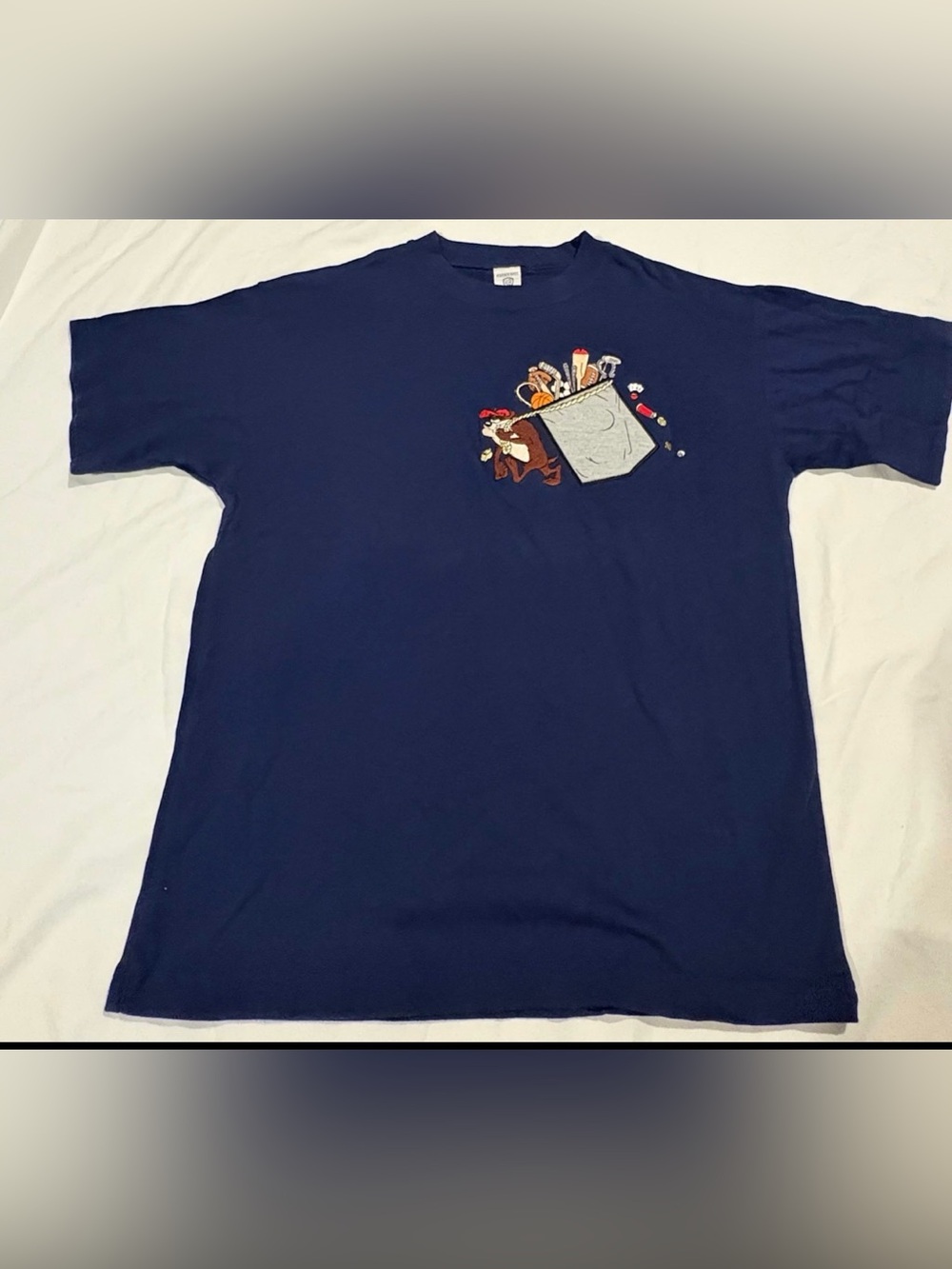 VTG Kids XL Warner Bros Studio Store Kids  Taz Embroidered Pocket Sports T-Shirt